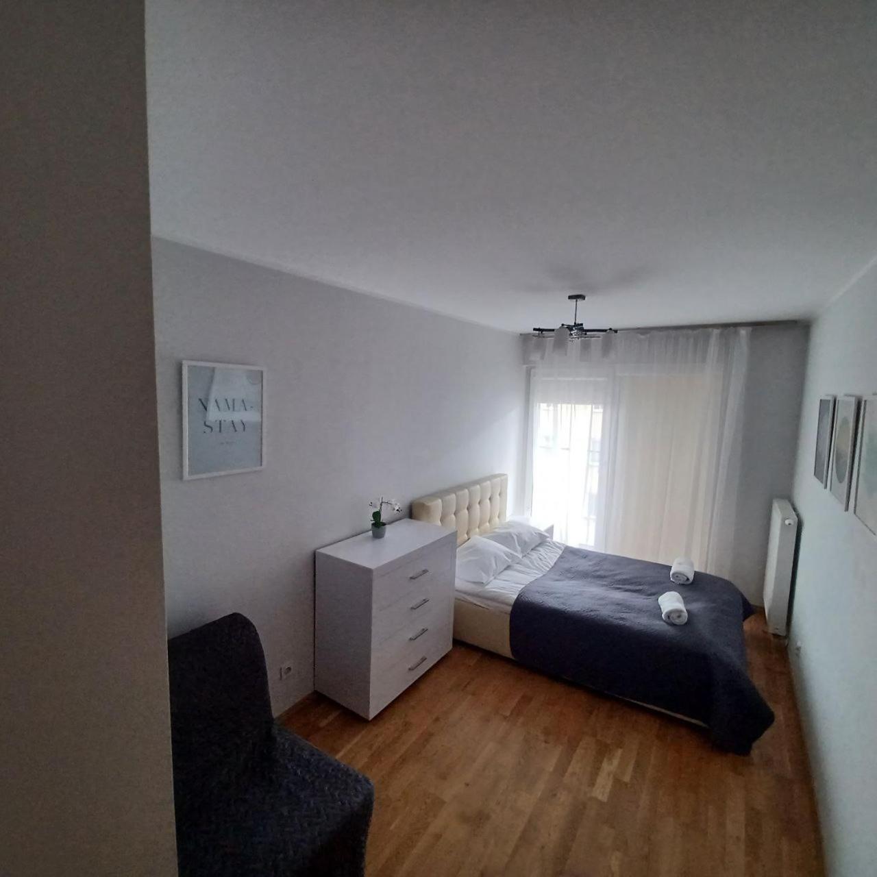 Apart City Center - 3 Rooms - Parking Place Wroclaw Luaran gambar